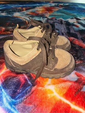 Kids Brown Suede Lace-Up Shoes